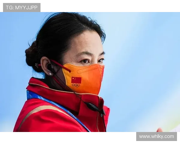 男团速滑夺铜创历史 李琰与队员共庆辉煌时刻